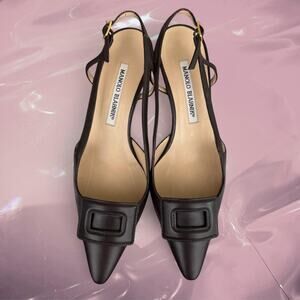 Manolo Blahnik brown leather slingback heels pointed toe buckle detail size 35.5